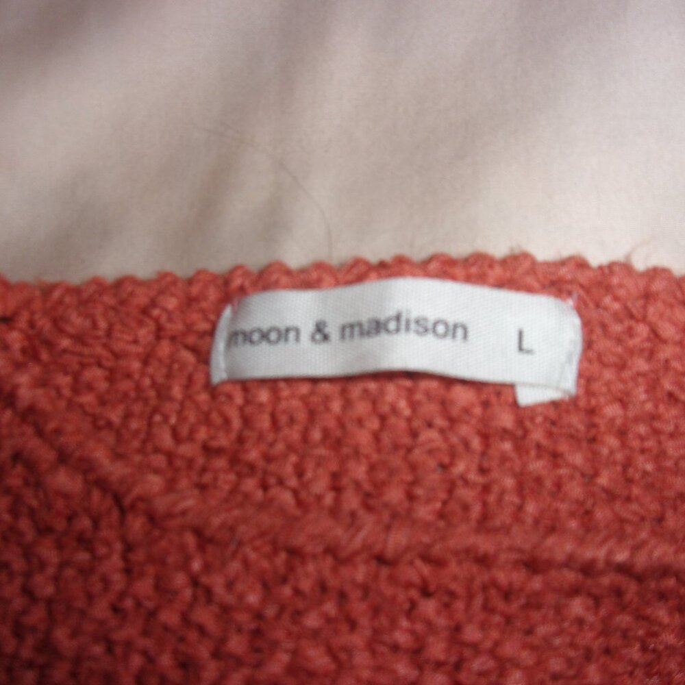 Sweater - Picture 2 of 3